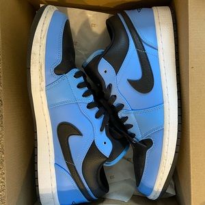Air Jordan 1 low University Blue